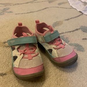 Girls/kids size 7 OshKosh B’gosh pink/ivory/powder-blue sandal-sneakers